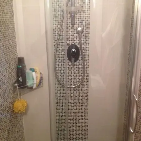 Traditional In Old Apartament Bari