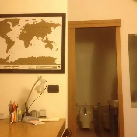 Traditional In Old 아파트 바리